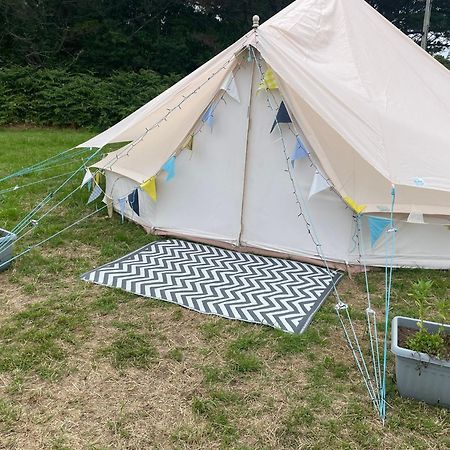 Trevena Cross Glamping & Camping เฮลสตัน ภายนอก รูปภาพ