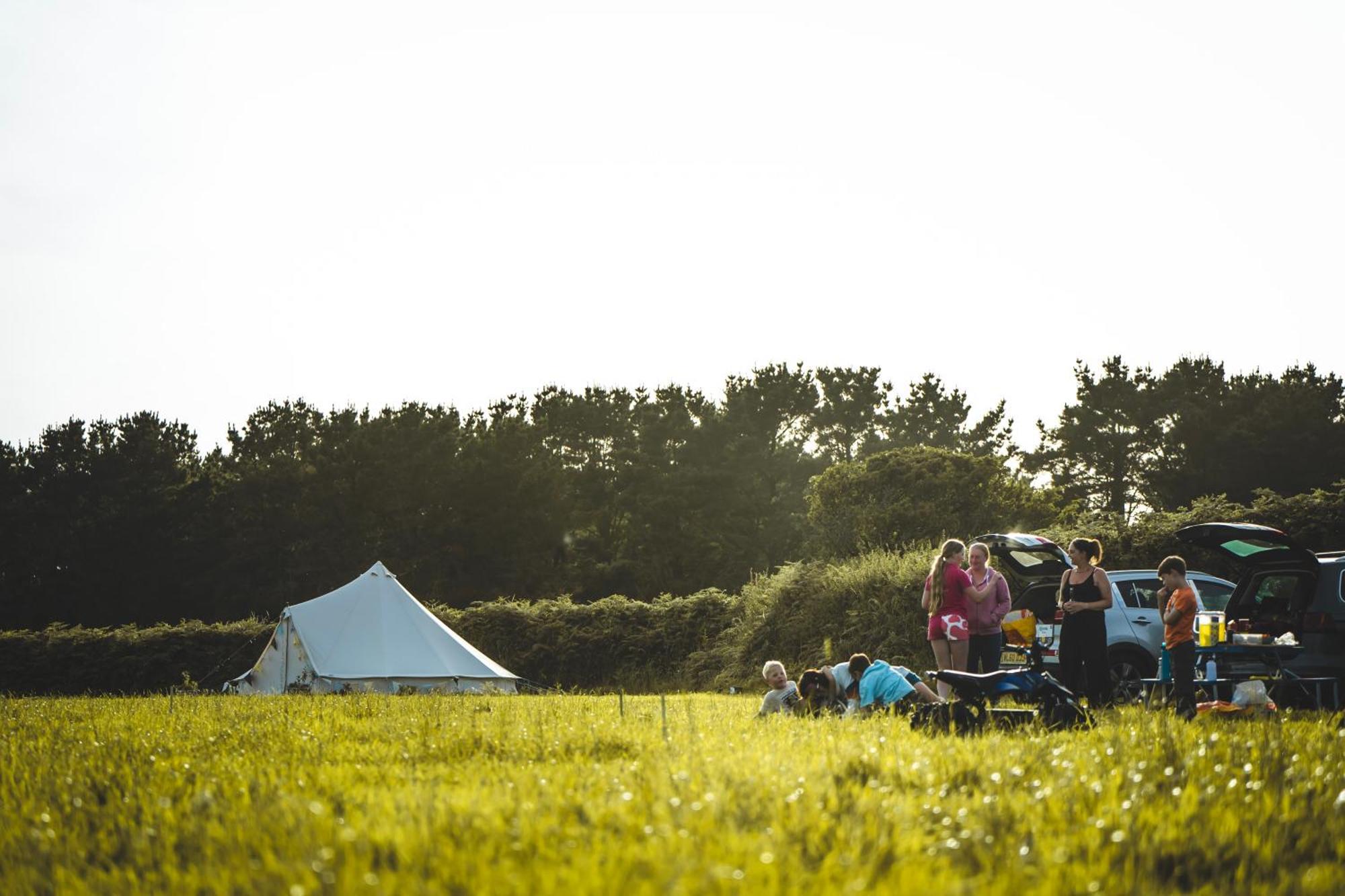 Trevena Cross Glamping & Camping เฮลสตัน ภายนอก รูปภาพ